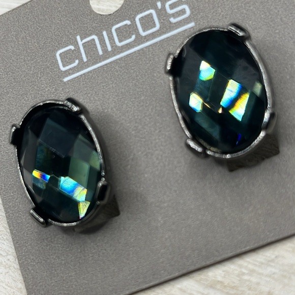 CHICO’S  post back earrings new on card - Picture 7 of 7